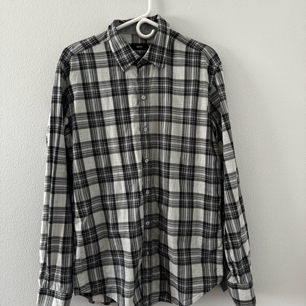 Men’s Hugo Boss shirt